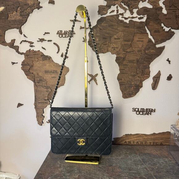 Chanel Vintage Black Lambskin Leather Flap Bag Pre-Serial GHW - Picture 2 of 12
